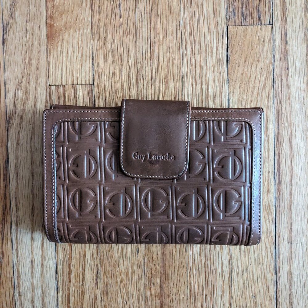Guy Laroche Paris embossed leather wallet